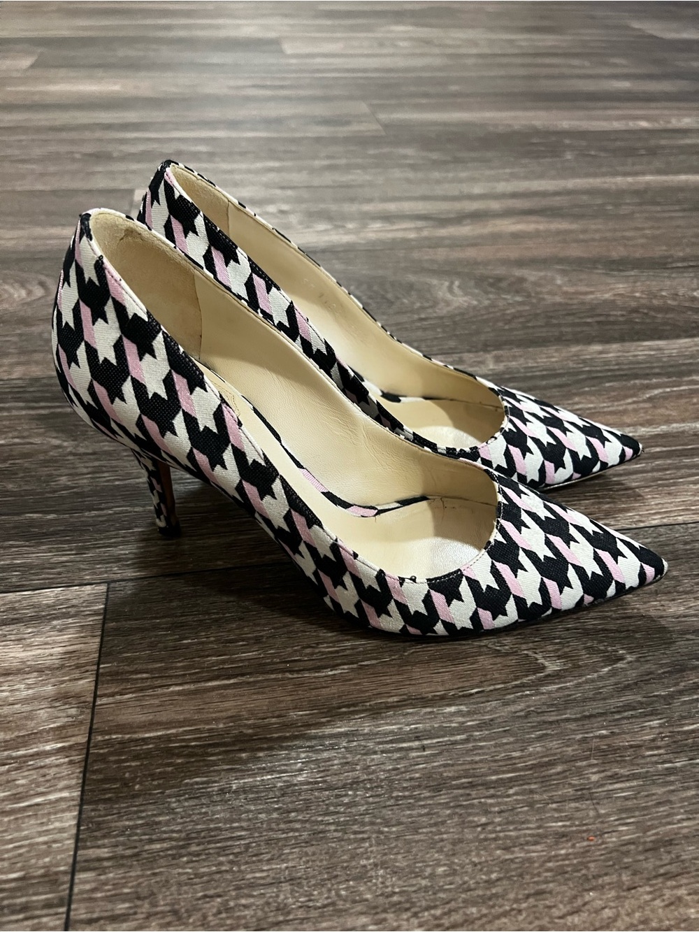 CHRISTIAN DIOR Plaid Volt Pointed Toe Houndstooth Pumps size US 6.5 or EUR 36.5